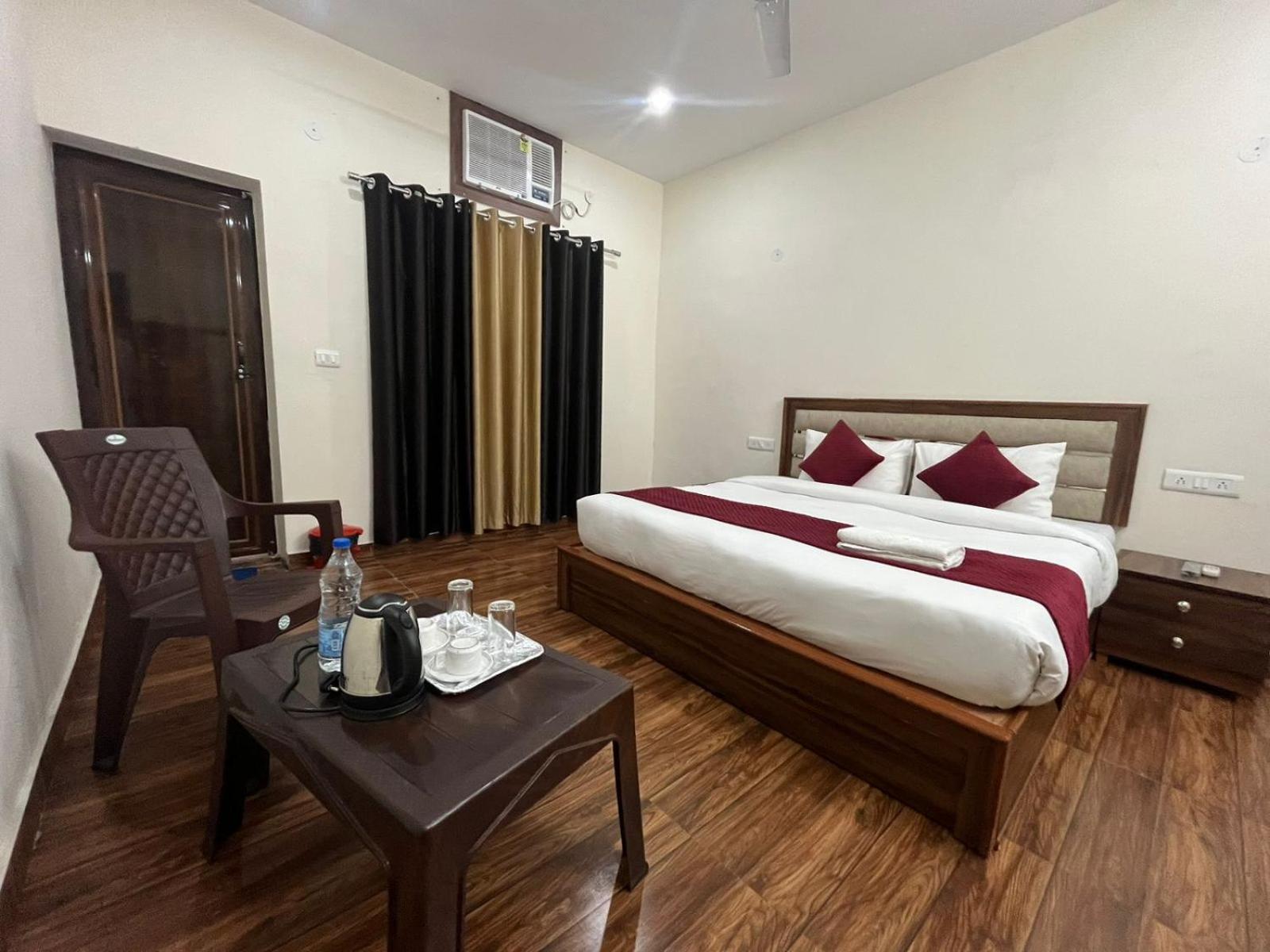 Shiv - Aiims Appartement